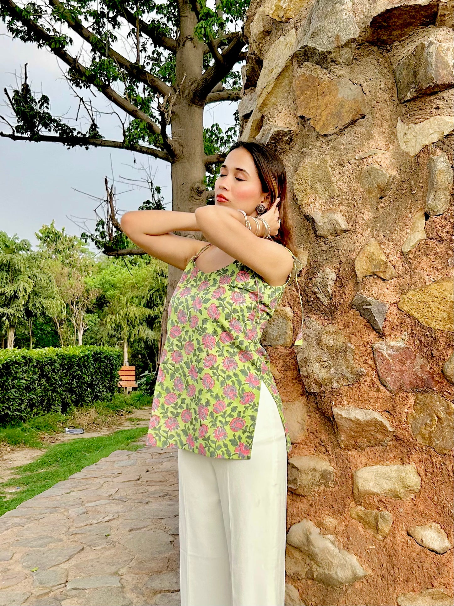 Baghni Floral Short Kurti